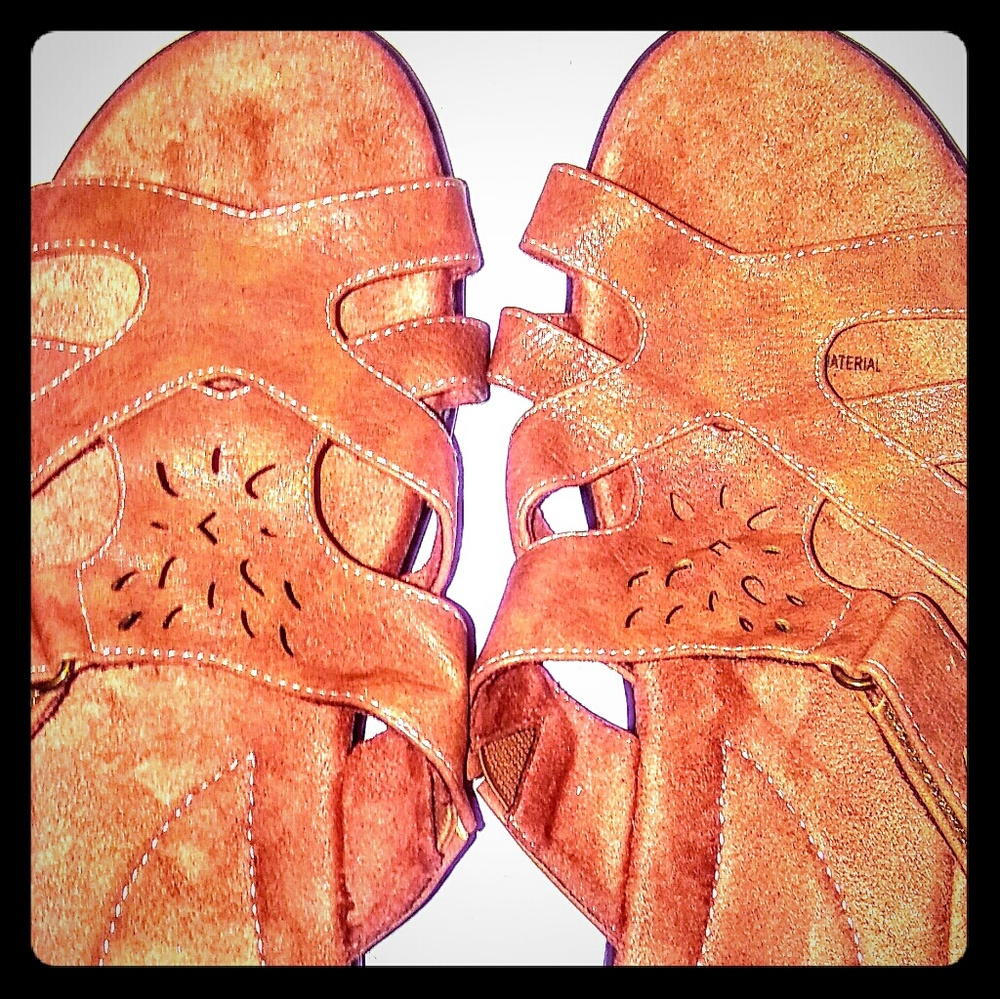 Valley Lane Dark Tan Slip On Sandles